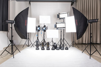 一站式专业视觉与听觉服务 容桂产品拍照公司的摄影与录音制作解决方案
